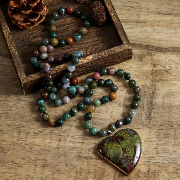 Multicolor Beaded Necklace with Heart Pendant - Picture 6 of 11